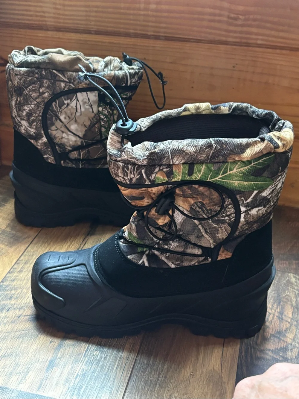 Itasca camo snow boots men size 6